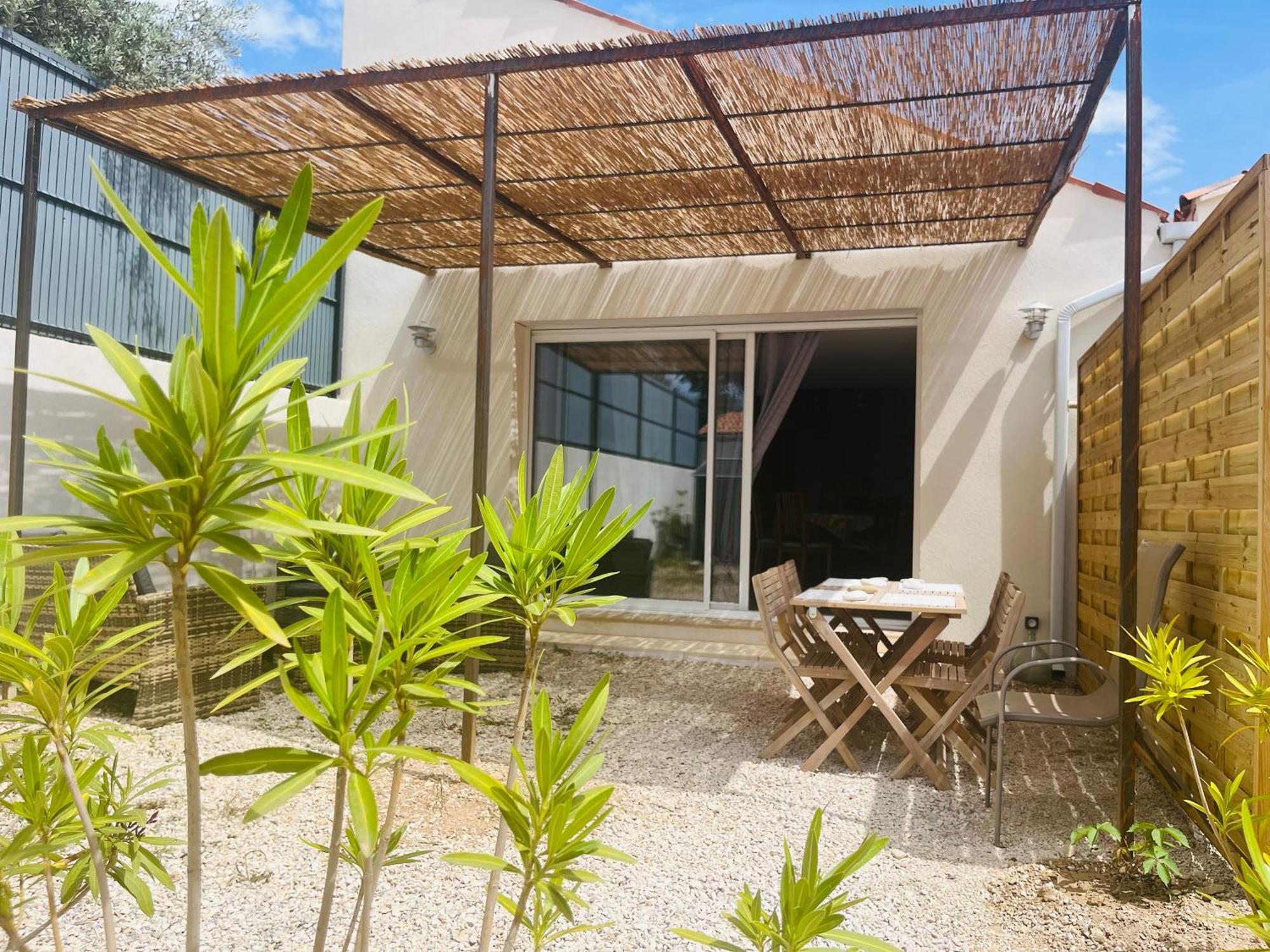 Chez Nous Mérindol Exterior foto